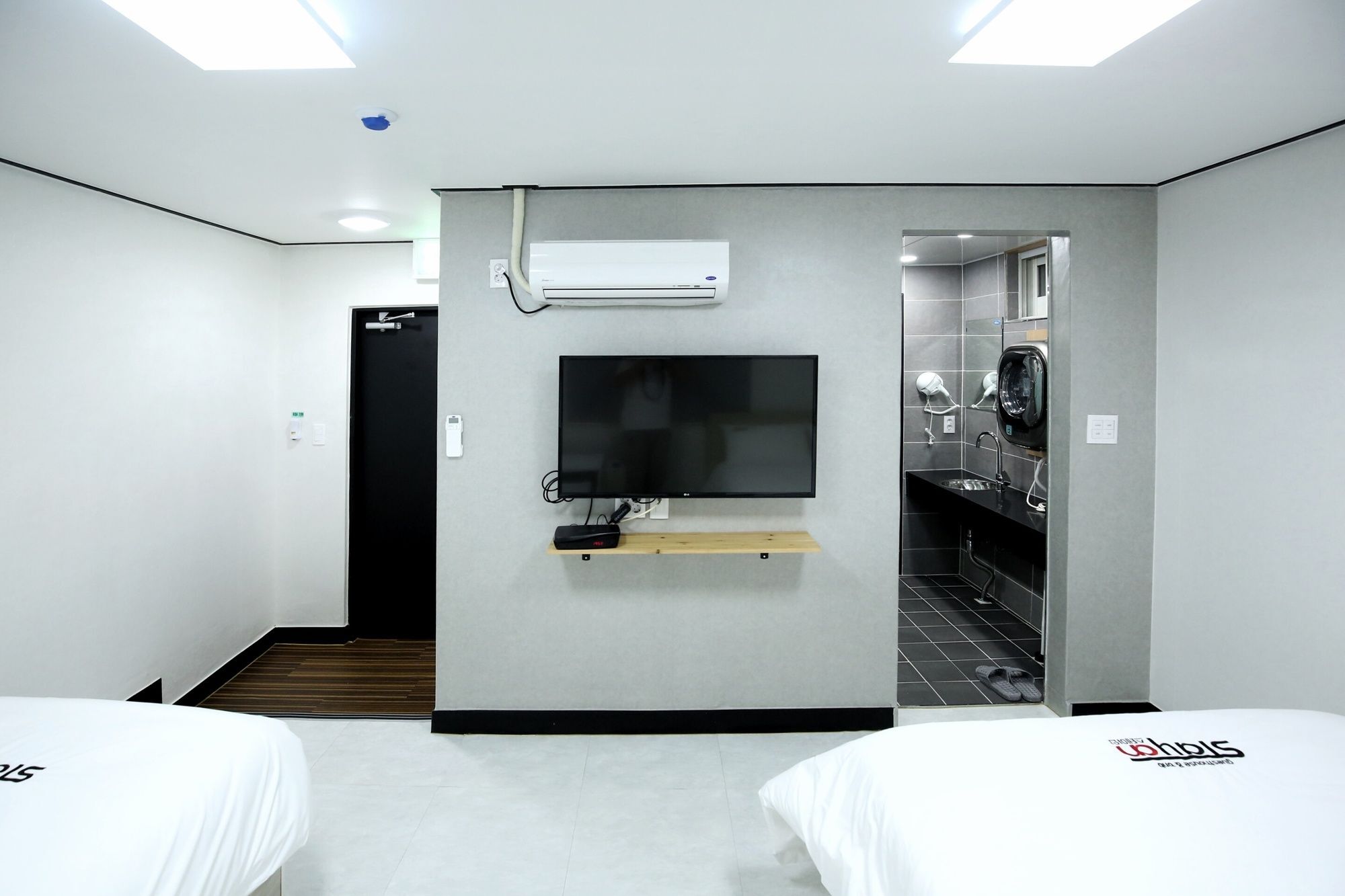 Stayan Guesthouse And Bnb Busan Buitenkant foto